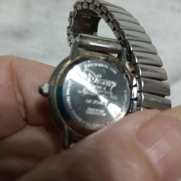 Vintage Disney Watch Winnie The Pooh Bear Analog (W012)